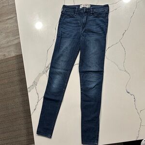 Hollister Women's Dark Blue Jeggings